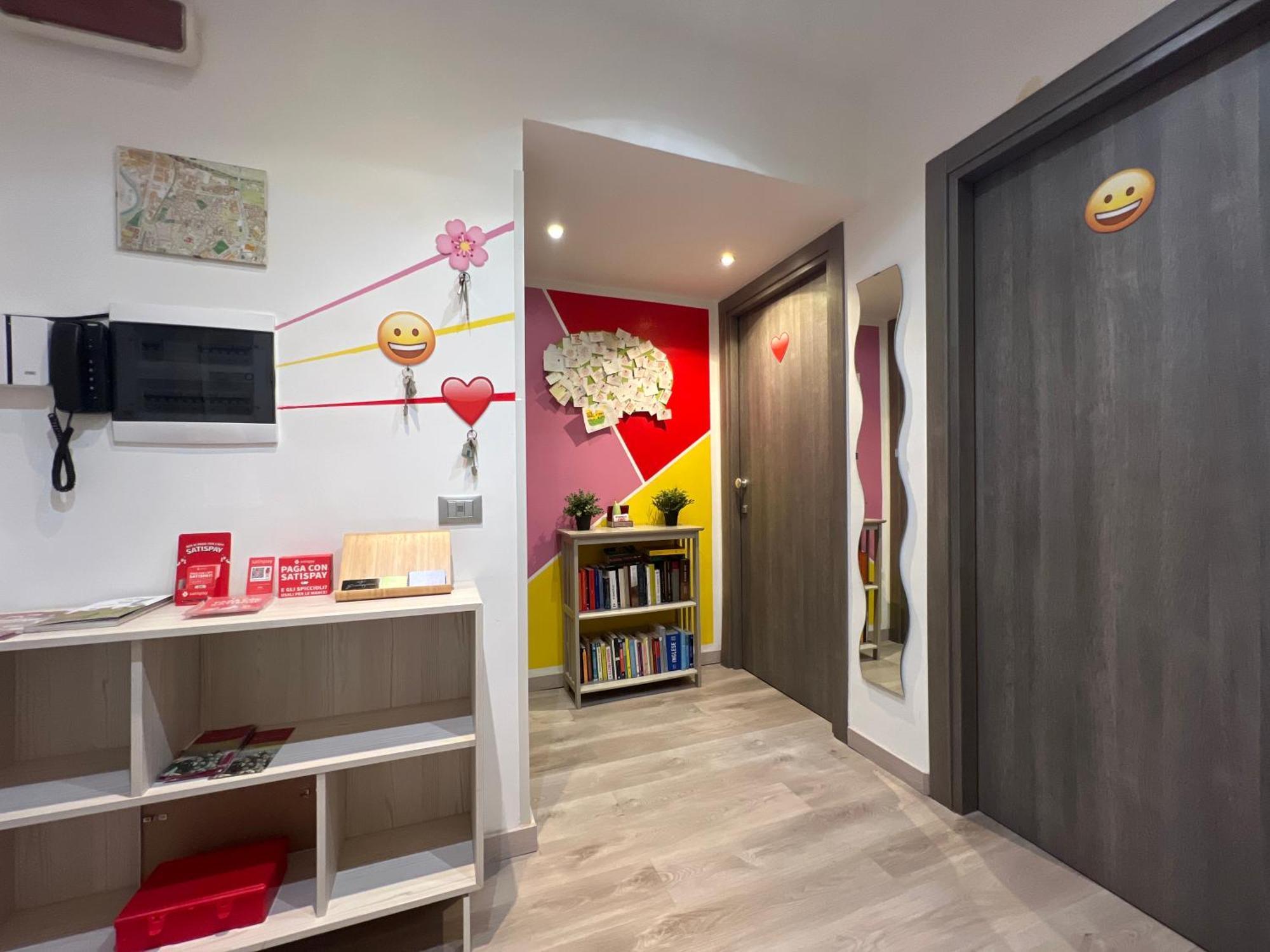 Whatshouse Roma Екстериор снимка